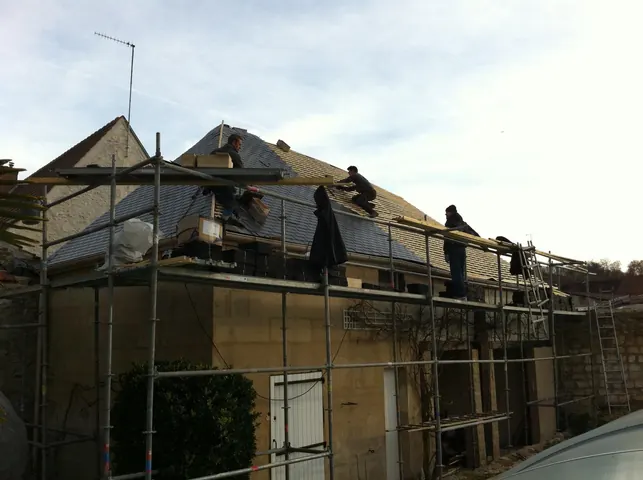Réfection de toiture en ardoise par notre couvreur, secteur Senlis